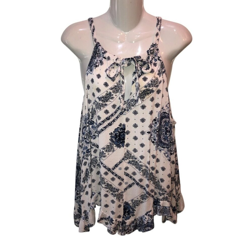 Maurices Womens 2X White Blue Floral Sleeveless Ruffle Hem Tunic Tank Top Shirt